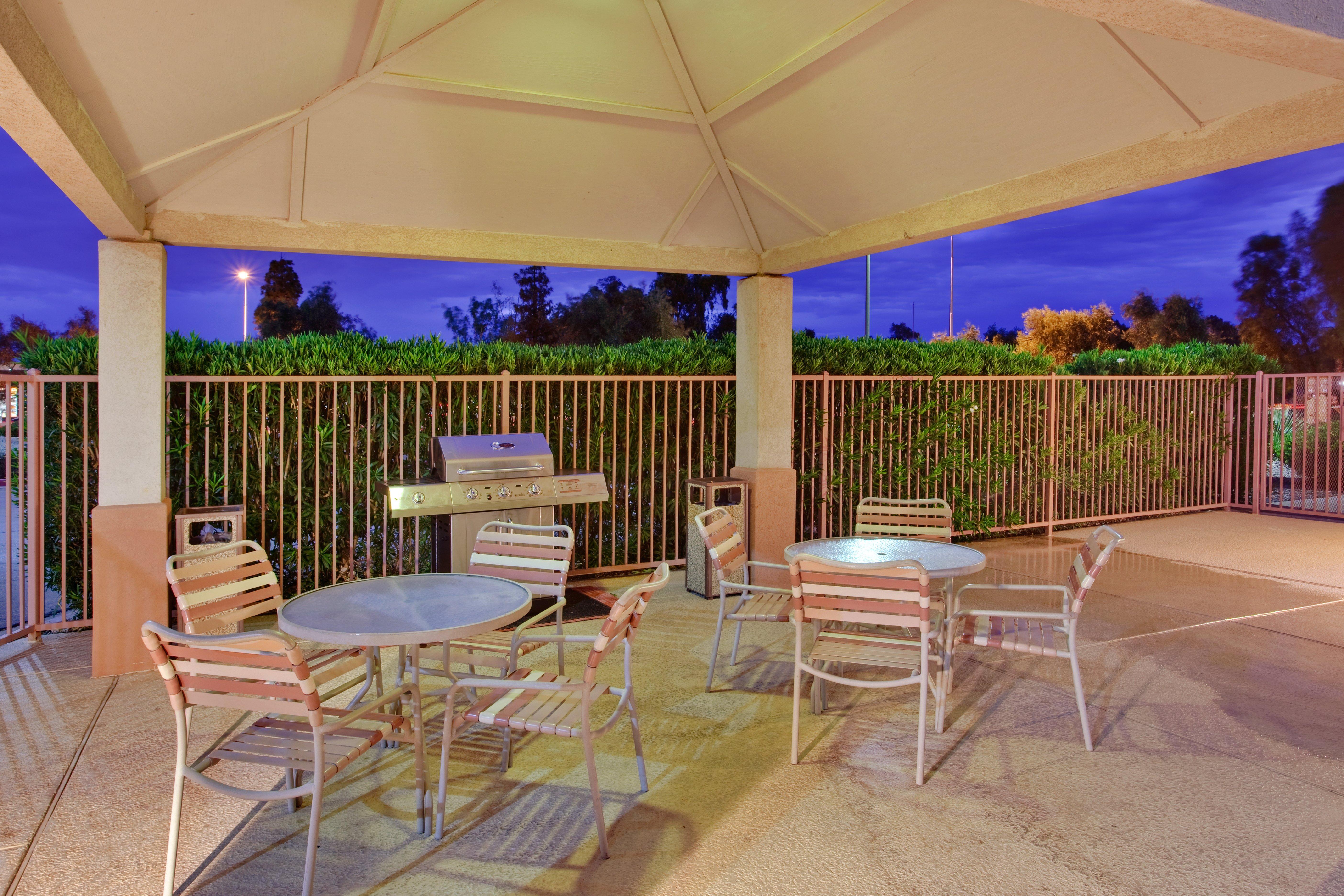Sonesta Simply Suites Phoenix Tempe Exterior photo