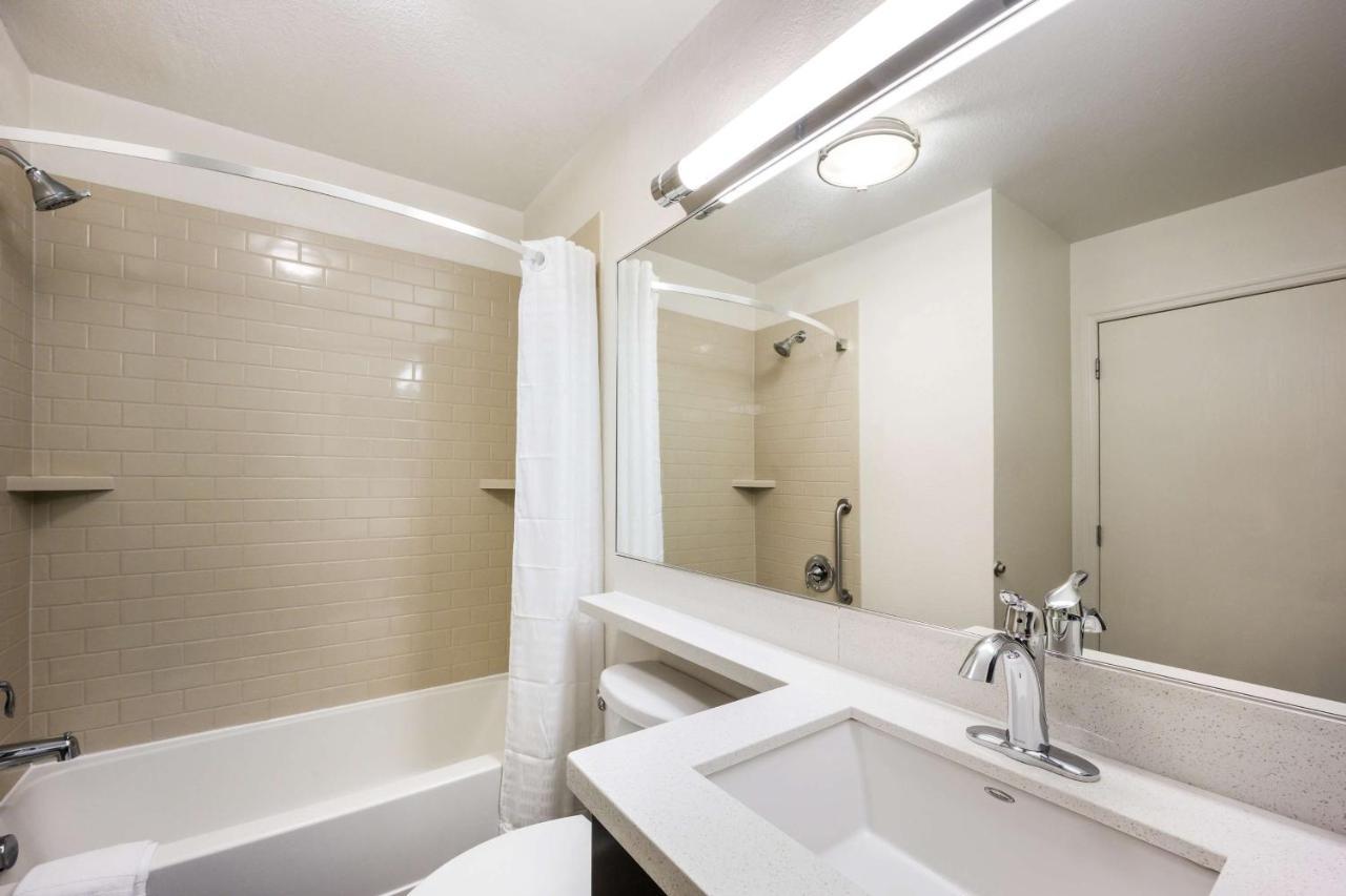 Sonesta Simply Suites Phoenix Tempe Exterior photo
