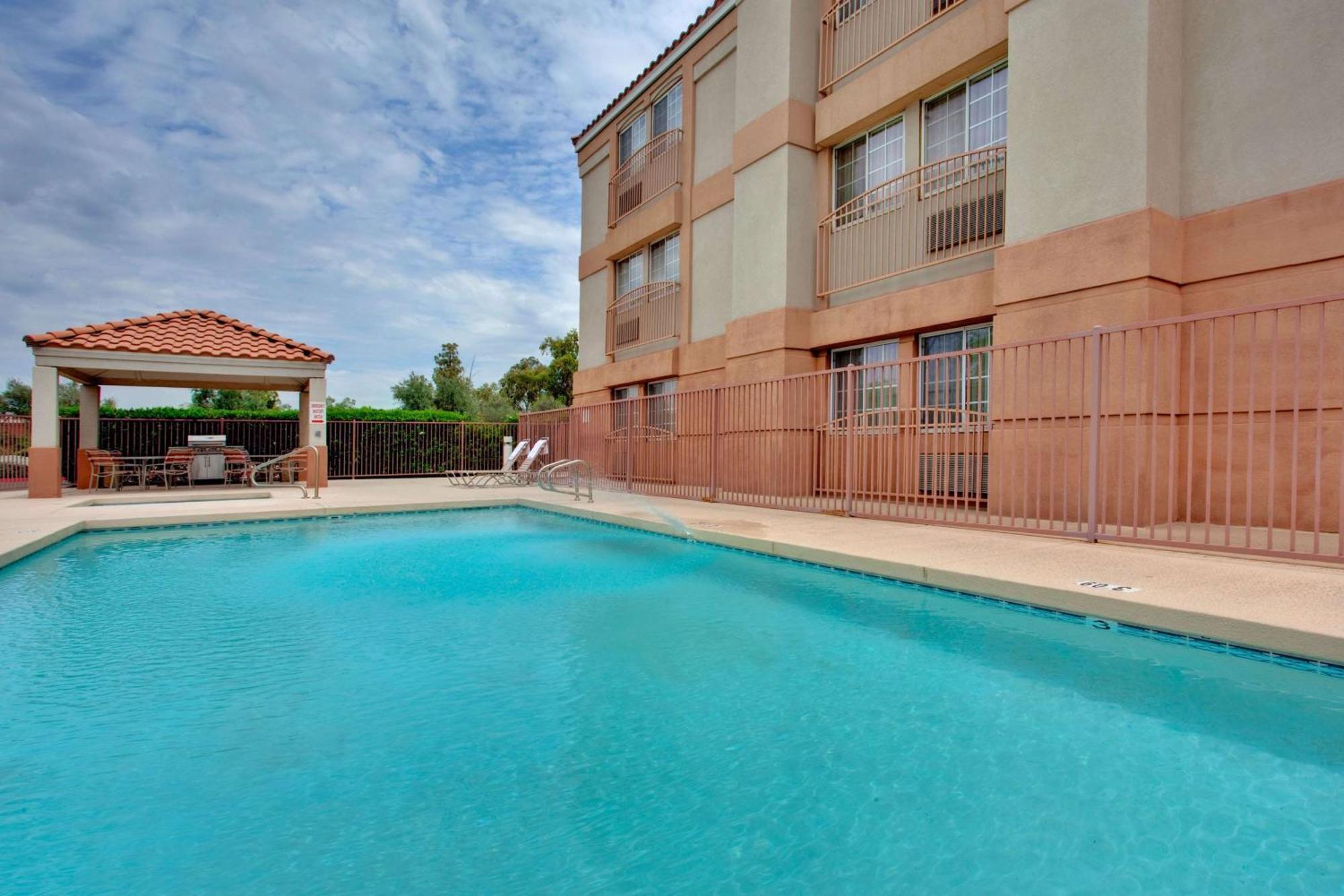 Sonesta Simply Suites Phoenix Tempe Exterior photo