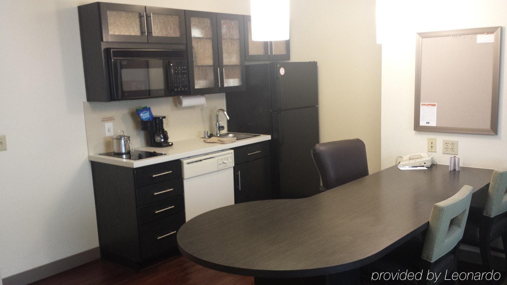 Sonesta Simply Suites Phoenix Tempe Exterior photo