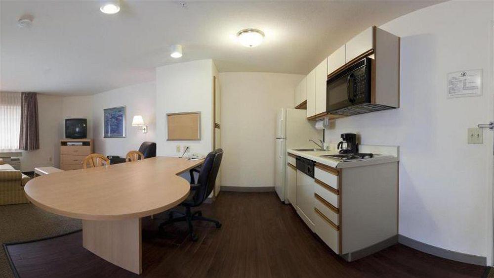 Sonesta Simply Suites Phoenix Tempe Exterior photo